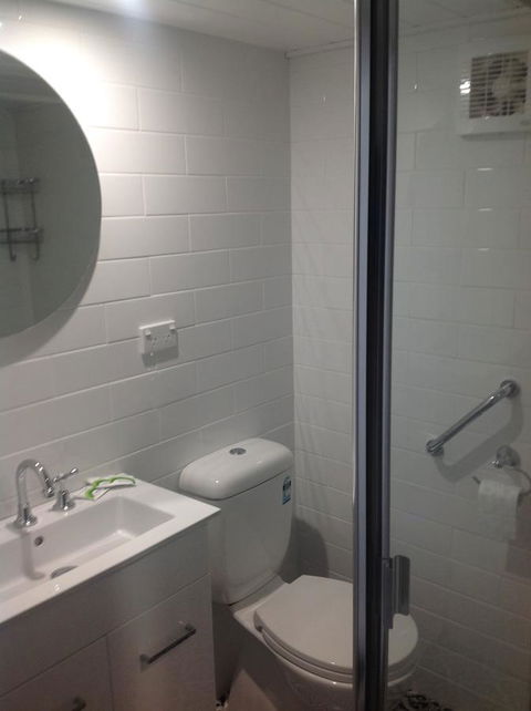Hideaway Holiday Apartments - Accommodation Asia 24
