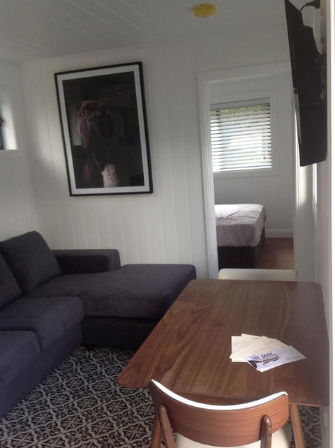 Hideaway Holiday Apartments - Accommodation Asia 12