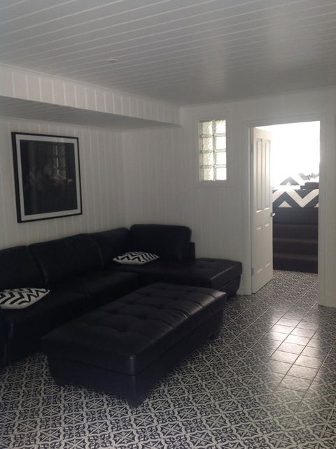 Hideaway Holiday Apartments - Accommodation Asia 26