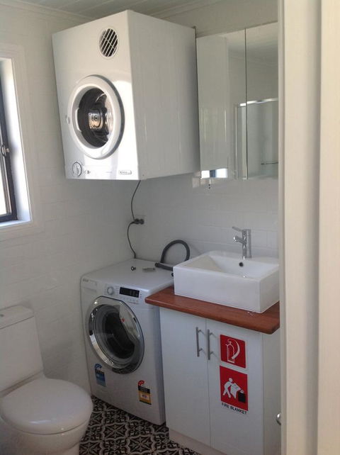 Hideaway Holiday Apartments - Accommodation Asia 1