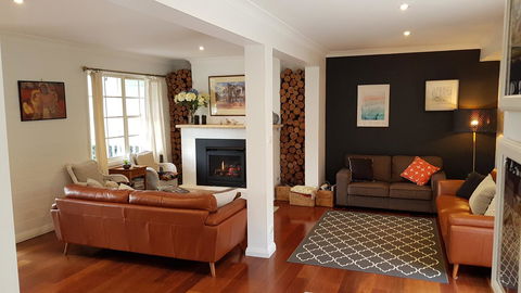 Bowral Escape - Accommodation Asia 2