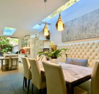 3 Storey Home Close Walk to Fox Studios SCG  City - Accommodation Asia