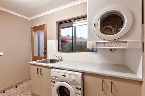 Hume Country Motor Inn - Accommodation Asia 27