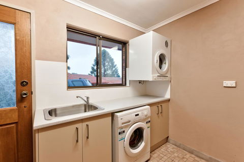 Hume Country Motor Inn - Accommodation Asia 26