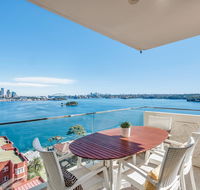 Panoramic harbour views and unbeatable comfort - Accommodation Asia