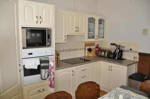 Caledonia Cottage - Accommodation China 14