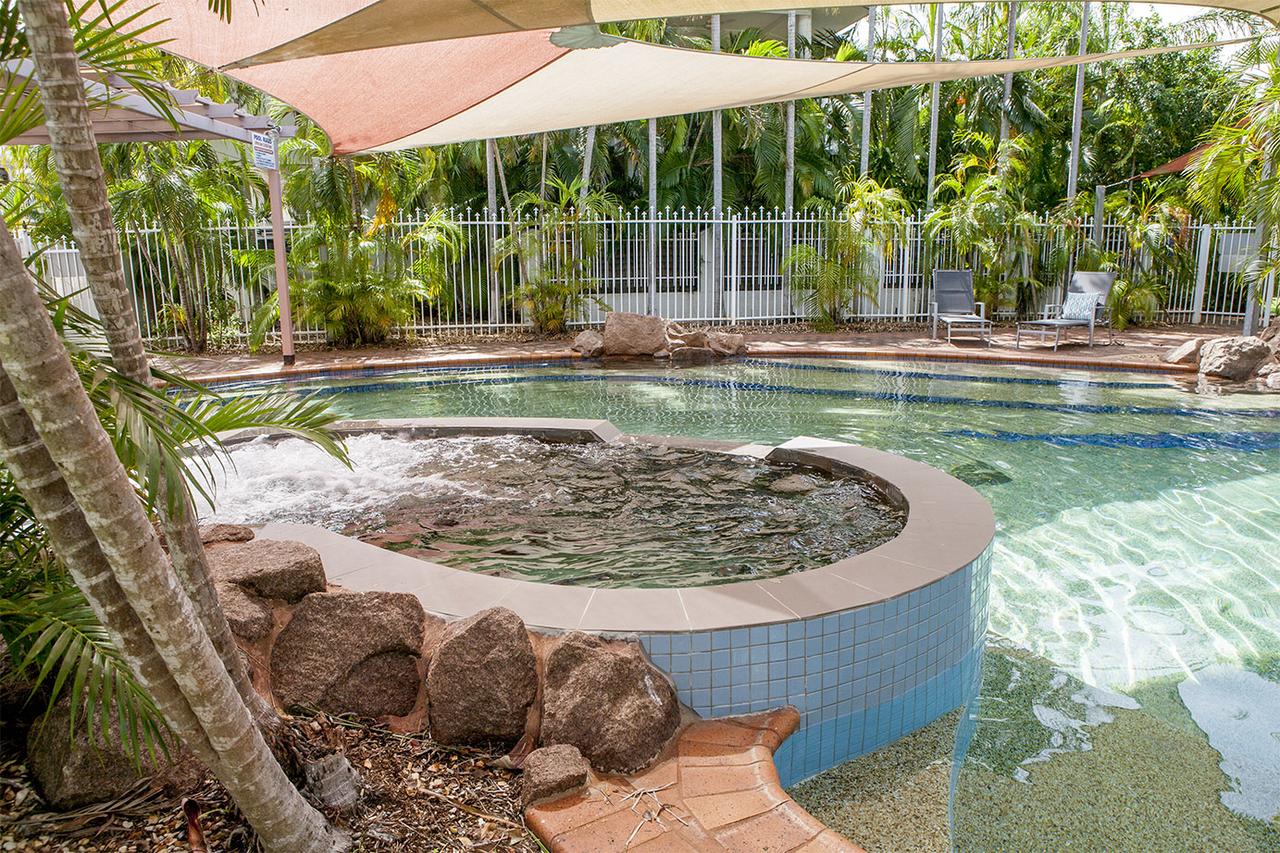 Moil NT Accommodation Asia