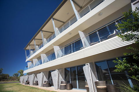 Crowne Plaza Alice Springs Lasseters, An IHG Hotel - Accommodation Asia 43