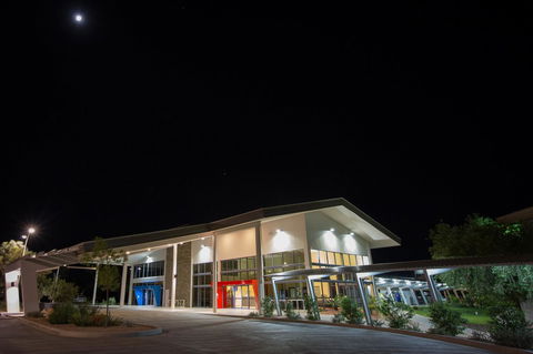 Crowne Plaza Alice Springs Lasseters, An IHG Hotel - Accommodation Asia 12