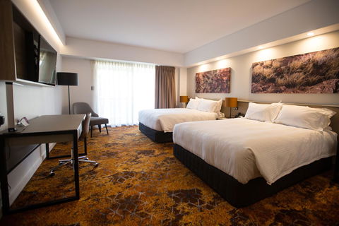 Crowne Plaza Alice Springs Lasseters, An IHG Hotel - Accommodation Asia 41