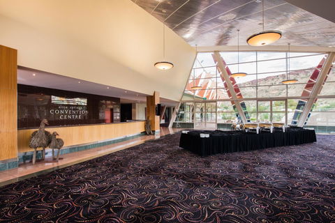 Crowne Plaza Alice Springs Lasseters, An IHG Hotel - Accommodation Asia 17