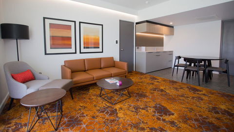 Crowne Plaza Alice Springs Lasseters, An IHG Hotel - Accommodation Asia 39