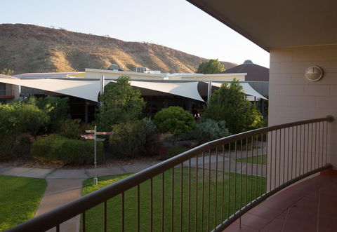 Crowne Plaza Alice Springs Lasseters, An IHG Hotel - Accommodation Asia 18