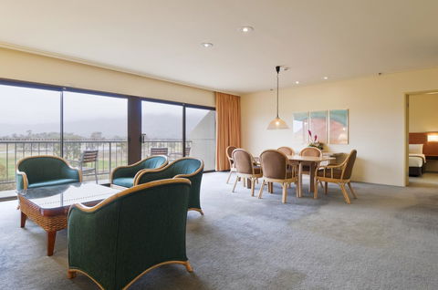 DoubleTree By Hilton Alice Springs - Accommodation Asia 35