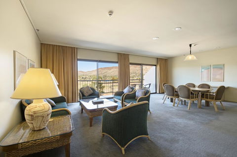 DoubleTree By Hilton Alice Springs - Accommodation Asia 33