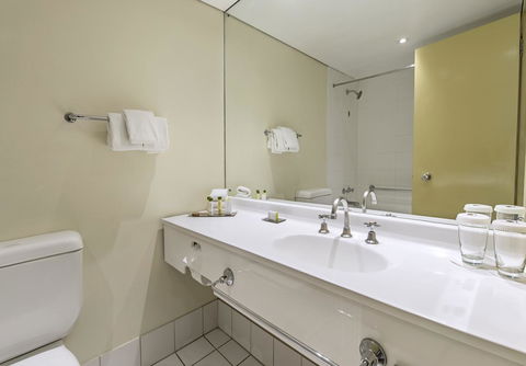 DoubleTree By Hilton Alice Springs - Accommodation Asia 25