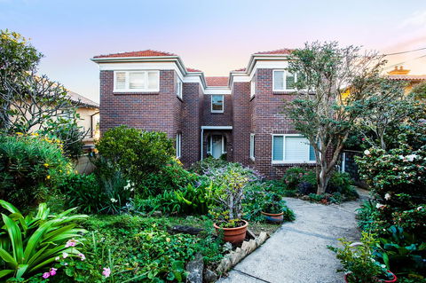 Art Deco Apartment With Breathtaking Water Views - Accommodation China 13