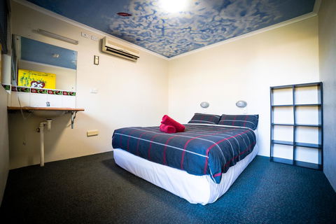Jump Inn Alice Budget Accommodation - Accommodation Asia 9