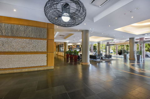 Mantra On The Esplanade - Accommodation Asia 38