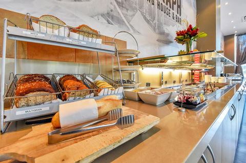 Mantra On The Esplanade - Accommodation Asia 13