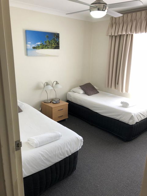 Beaches Serviced Apartments - Accommodation Asia 13