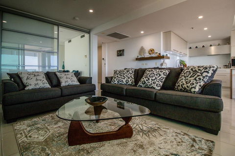 ZEN BY THE WATER - Esplanade Darwin Retreat - Accommodation Asia 41