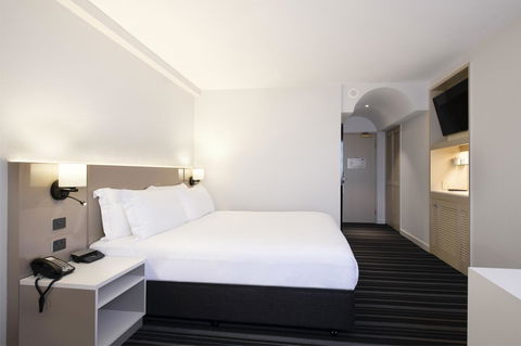 DoubleTree By Hilton Esplanade Darwin - Accommodation Asia 10
