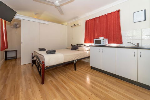 Oasis Tourist Park - Accommodation Asia 16