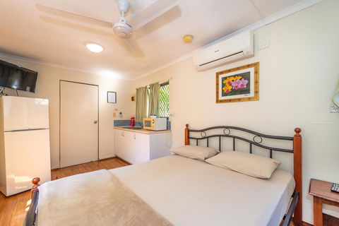 Oasis Tourist Park - Accommodation Asia 18