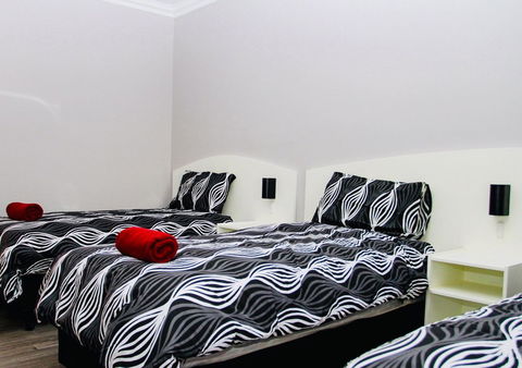 Erldunda Desert Oaks Resort - Accommodation Asia 1