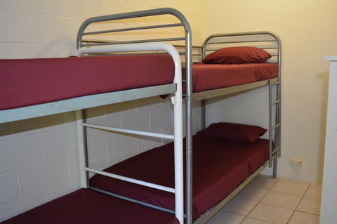 Frogs-Hollow Backpackers - Accommodation Asia 3