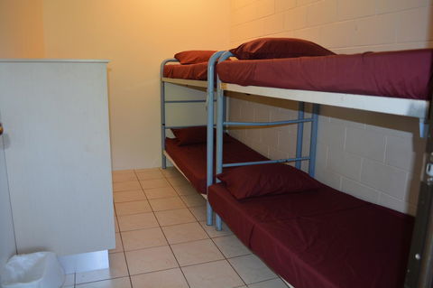 Frogs-Hollow Backpackers - Accommodation Asia 9