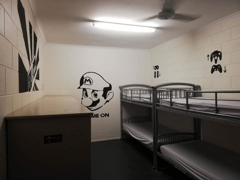 Frogs-Hollow Backpackers - Accommodation Asia 40
