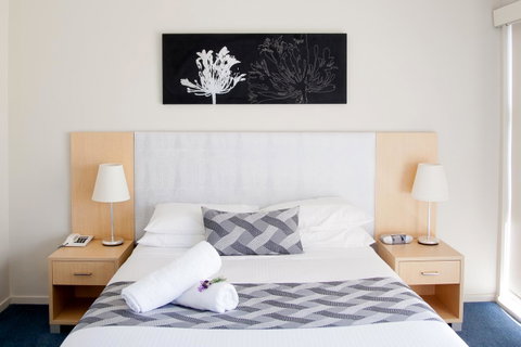 Corrigans Cove - Accommodation Guide 1
