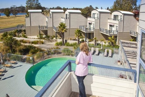 Corrigans Cove - Accommodation Guide 12