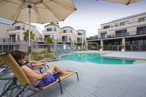 Corrigans Cove - Accommodation Guide 18