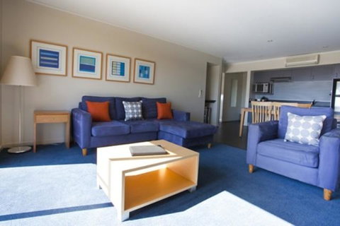 Corrigans Cove - Accommodation Guide 10