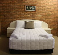 Golden Sands Motor Inn - Accommodation China
