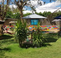 Alice's Secret Travellers Inn - Accommodation Asia