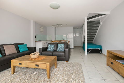 Nelson Bay Breeze - Accommodation Asia 10