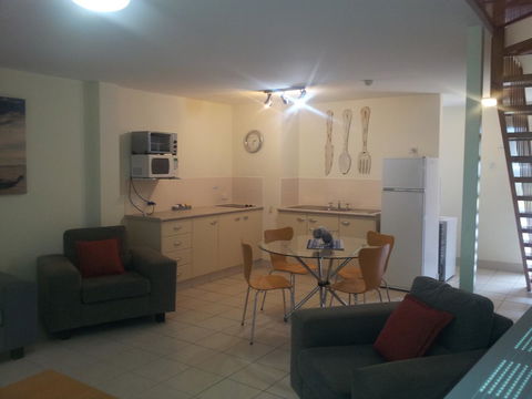 Nelson Bay Breeze - Accommodation Asia 33