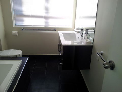 Nelson Bay Breeze - Accommodation Asia 20