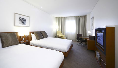 Novotel Canberra - Accommodation Asia 19