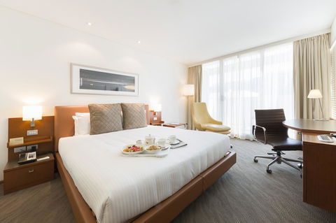 Novotel Canberra - Accommodation Asia 7