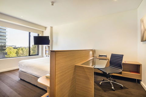 Crowne Plaza Canberra, An IHG Hotel - Accommodation Asia 34