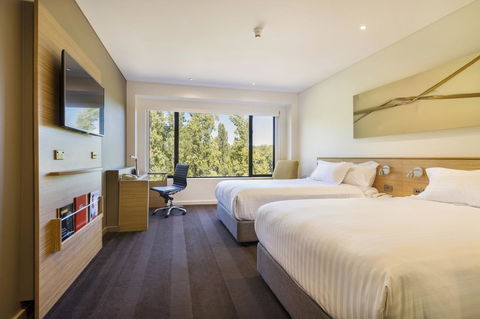 Crowne Plaza Canberra, An IHG Hotel - Accommodation Asia 32