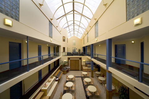 Madison Capital Executive Apartments - Accommodation Asia 2