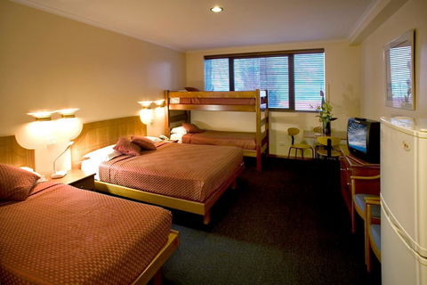Madison Capital Executive Apartments - Accommodation Asia 4