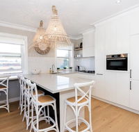 BONDI BREEZE-hosted byL'Abode Accommodation - Accommodation Guide
