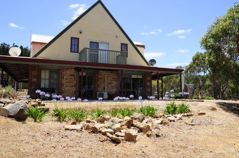 Boobook Manor - Accommodation Asia 0